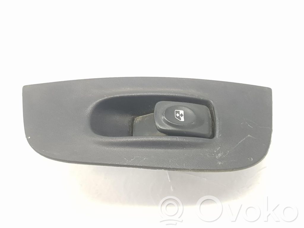 Renault Megane I Interruptor del elevalunas eléctrico 