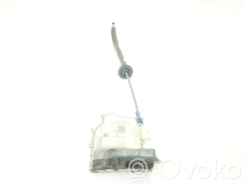 Audi A3 S3 8V Zamek drzwi przednich 