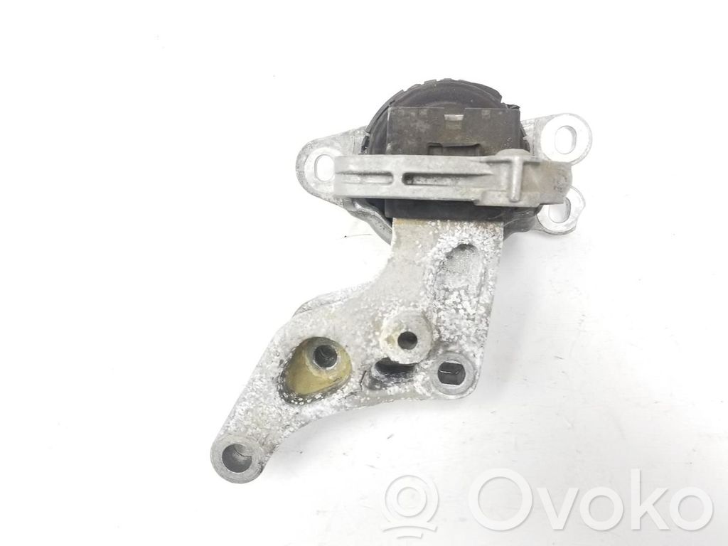 Opel Vivaro Engine mount bracket 