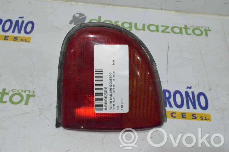Ford Escort Takaluukun takavalot 
