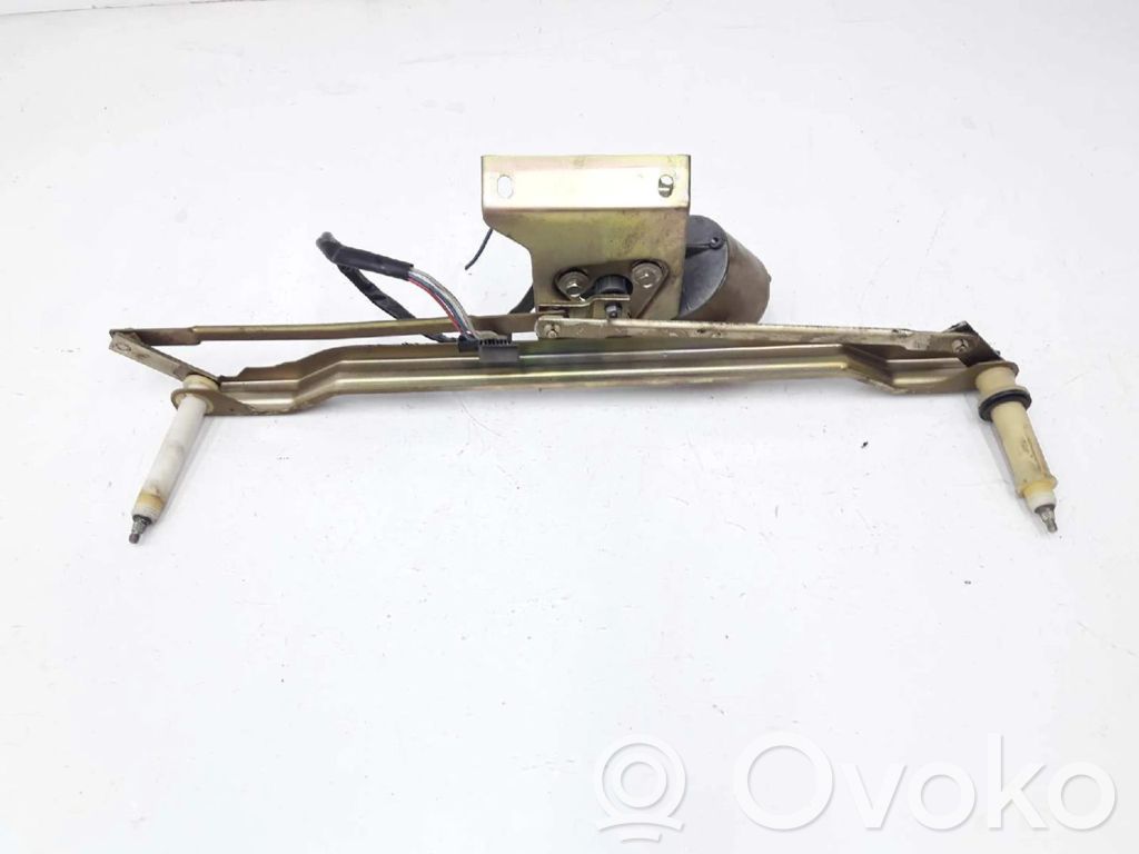 Renault 12 Front wiper linkage and motor 