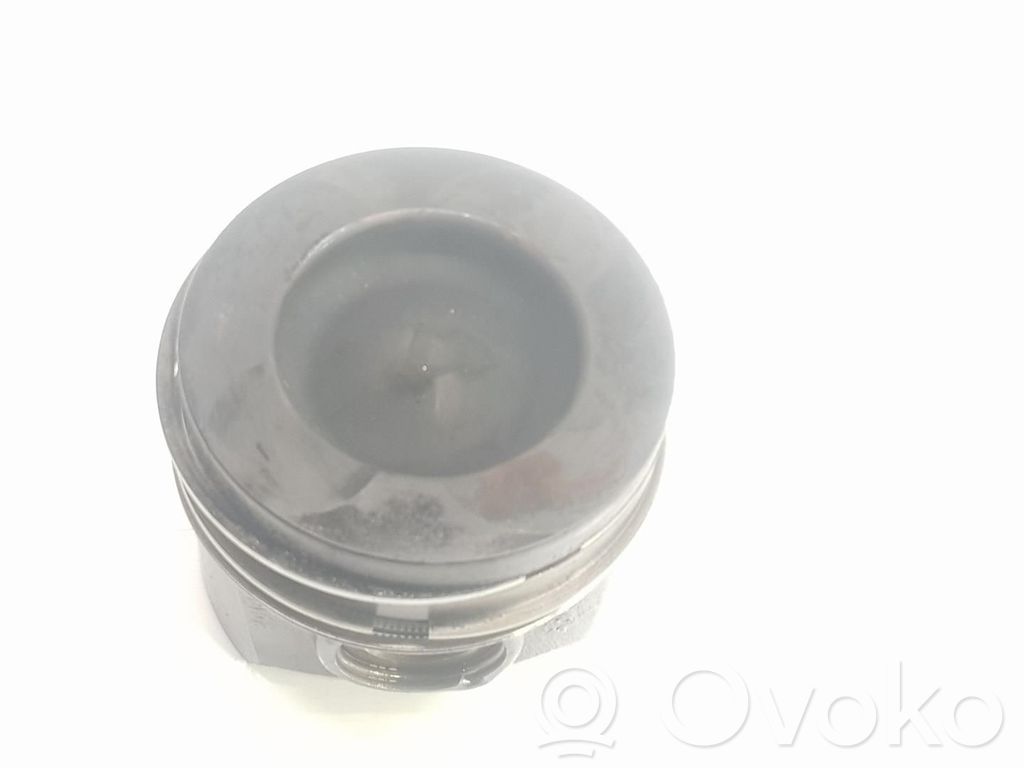 Peugeot 508 Piston 
