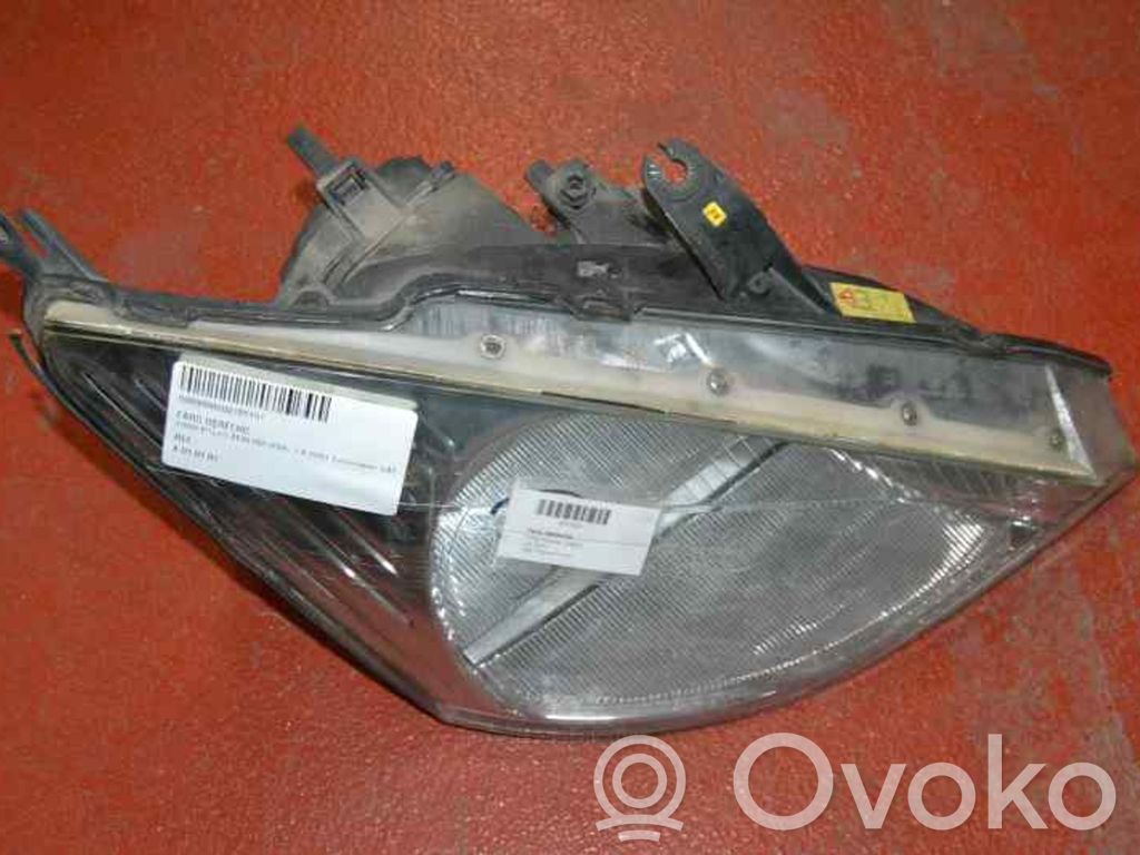 Ford Focus Headlight/headlamp 