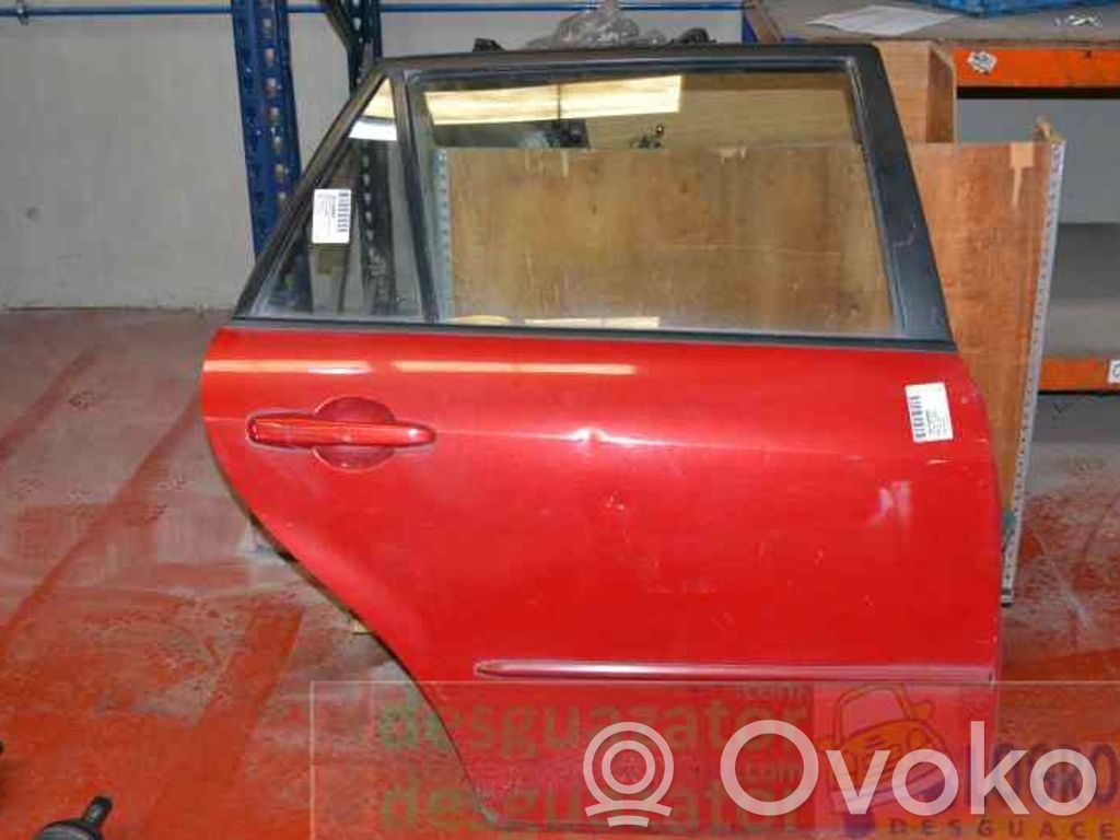Puerta trasera   G21B72020,G21B7202,COLORROJO