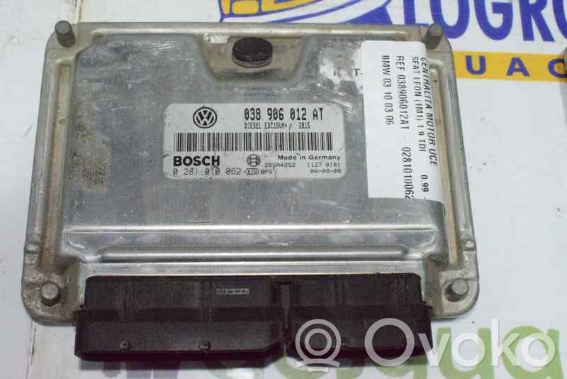 Unidad de control/módulo del motor   038906012AT,2222DL