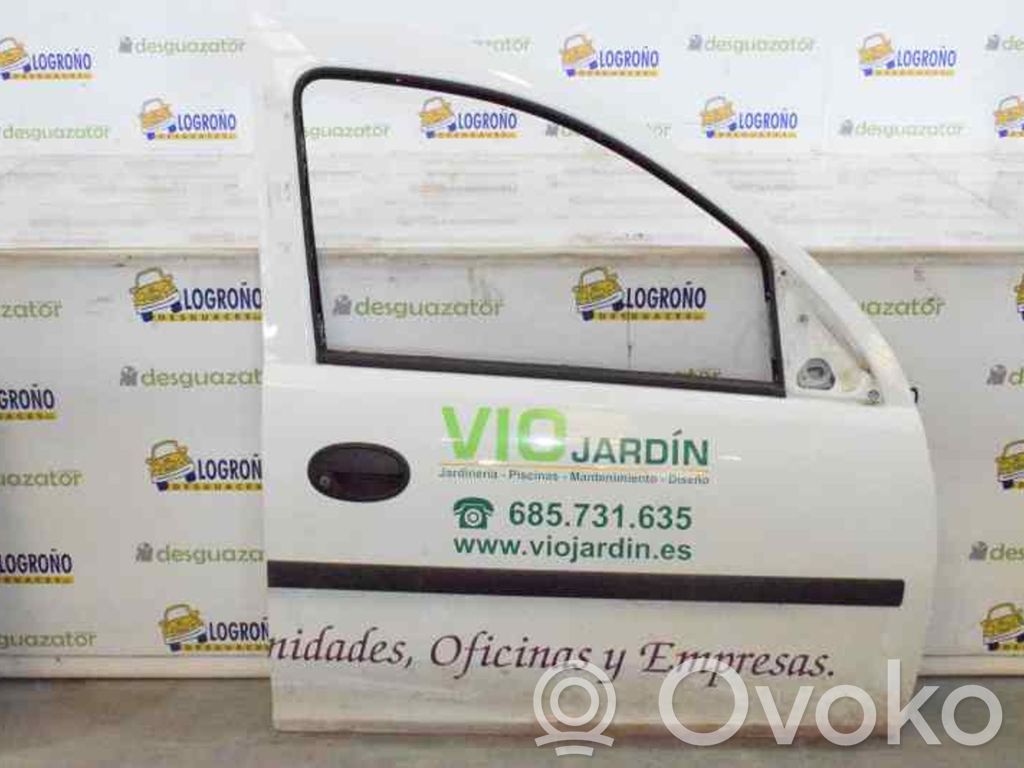 Opel Combo C Priekšpusē slēdzene 