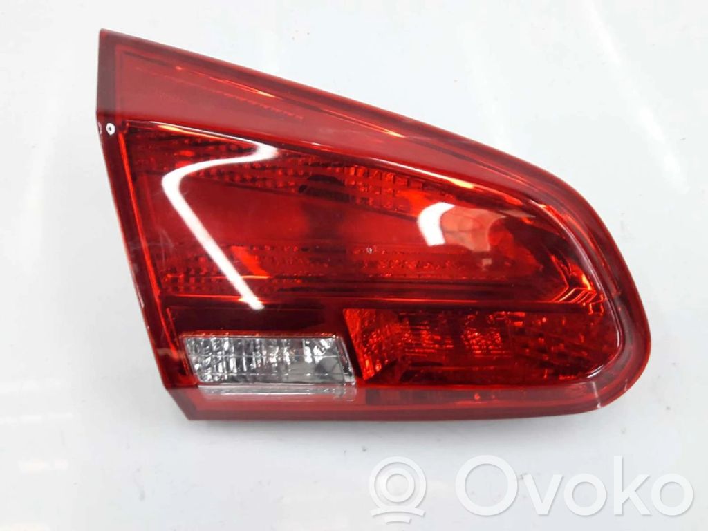 KIA Ceed Takaluukun takavalot 