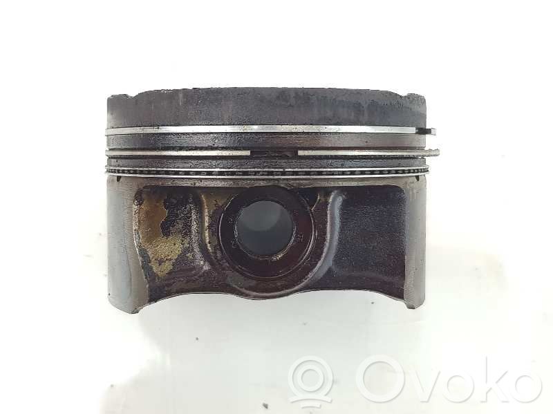 BMW 3 E46 Piston 
