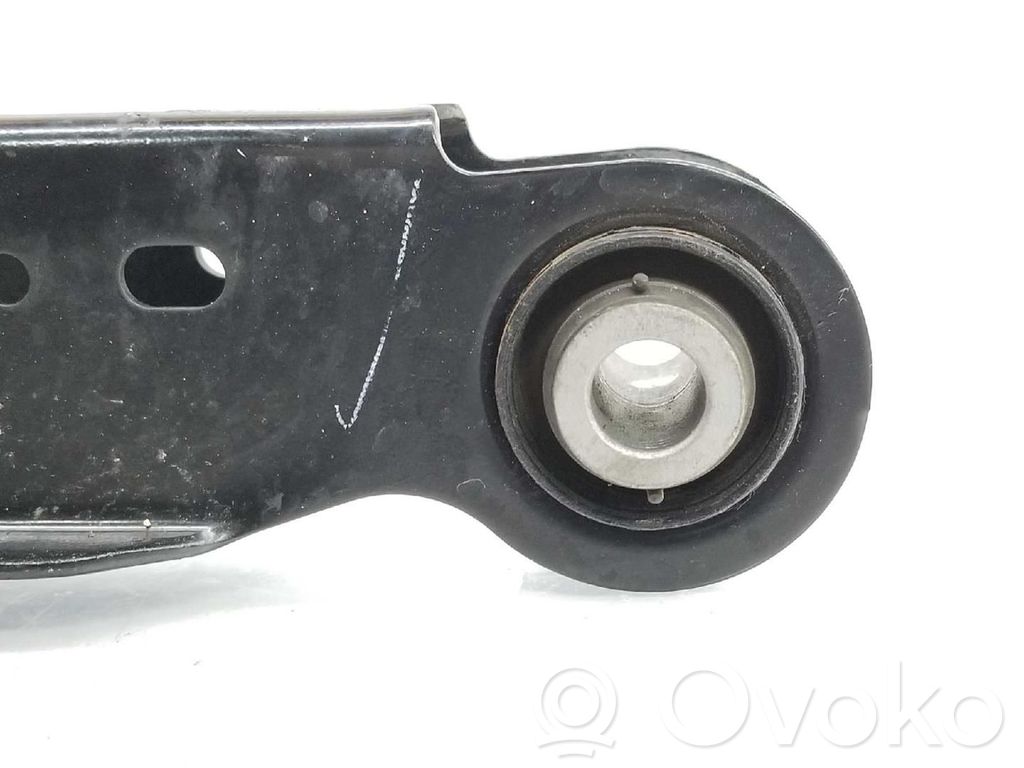 Toyota RAV 4 (XA40) Braccio di controllo sospensione posteriore