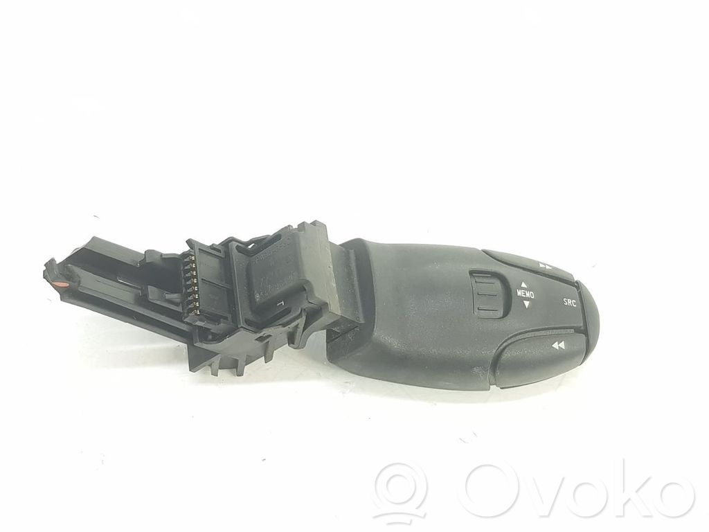 Peugeot Partner Boutons / interrupteurs volant