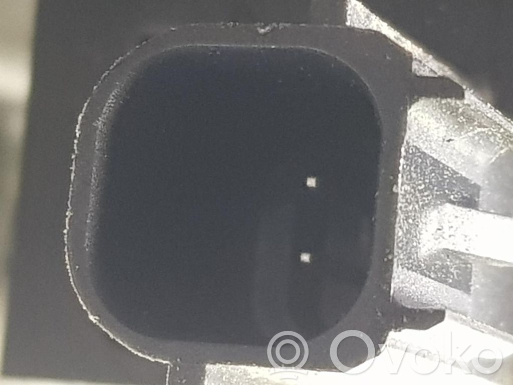 Opel Astra J Staffa del pannello di supporto del radiatore parte superiore