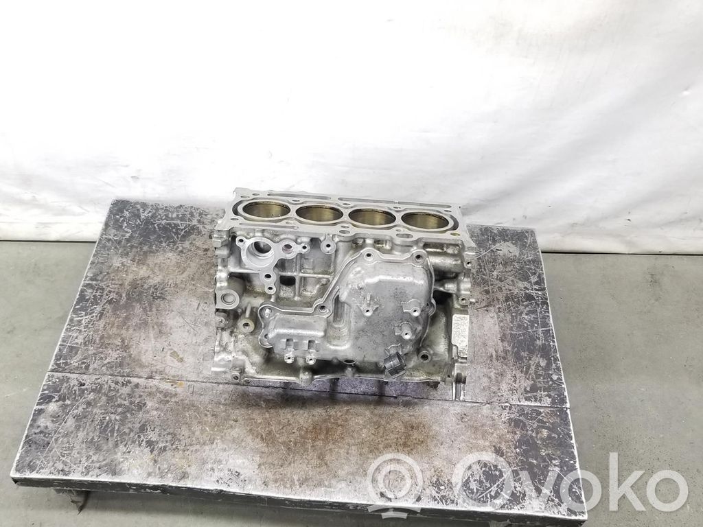 Toyota Auris 150 Engine block 