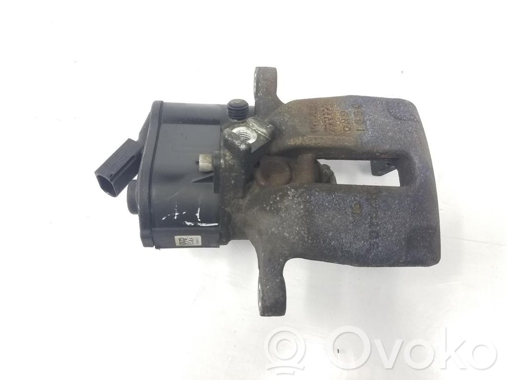 Volkswagen Golf V Pinza del freno posteriore