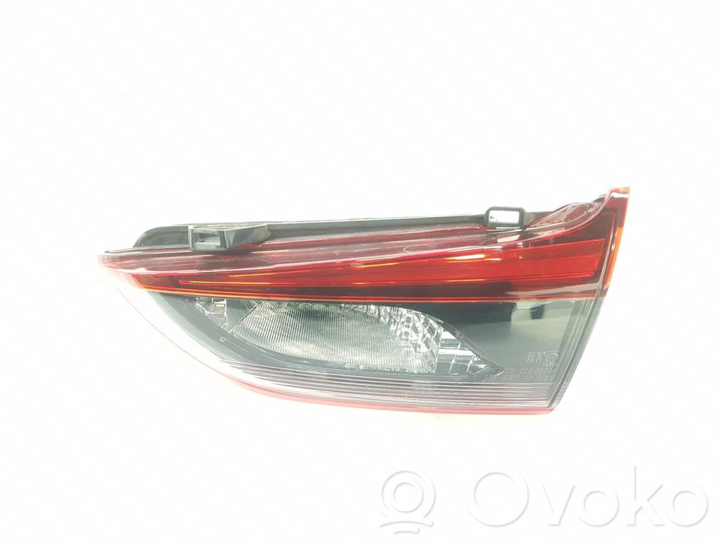 Mazda 6 Takaluukun takavalot 