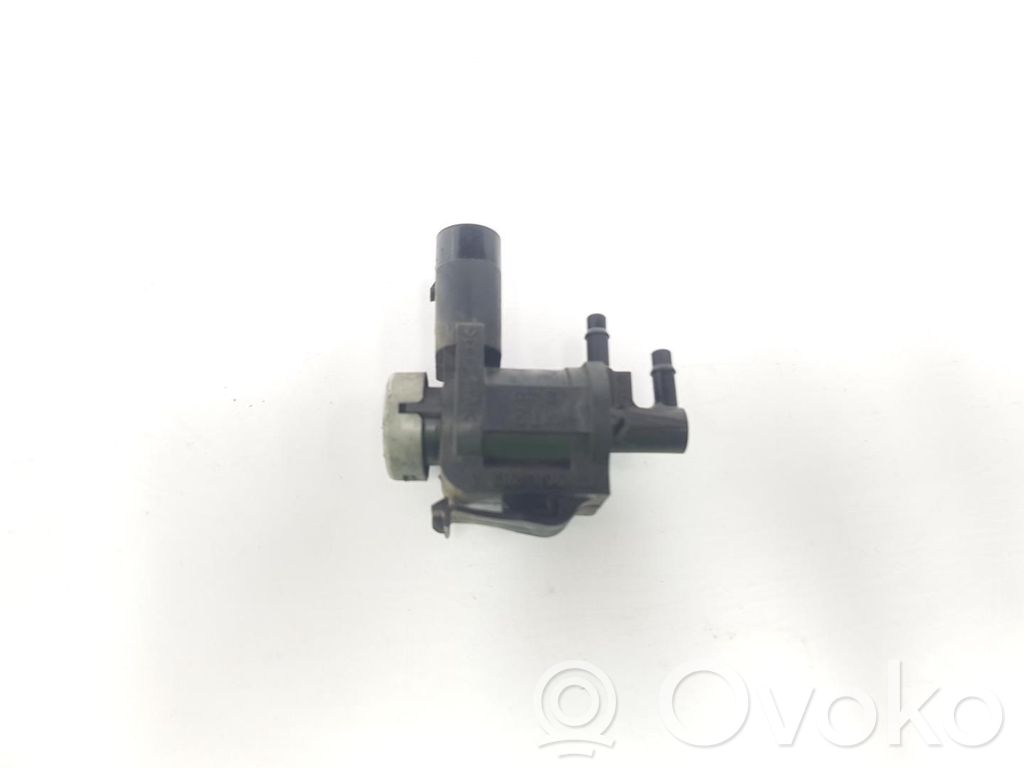Porsche Cayenne (9Y0 9Y3) Supapă vacuum