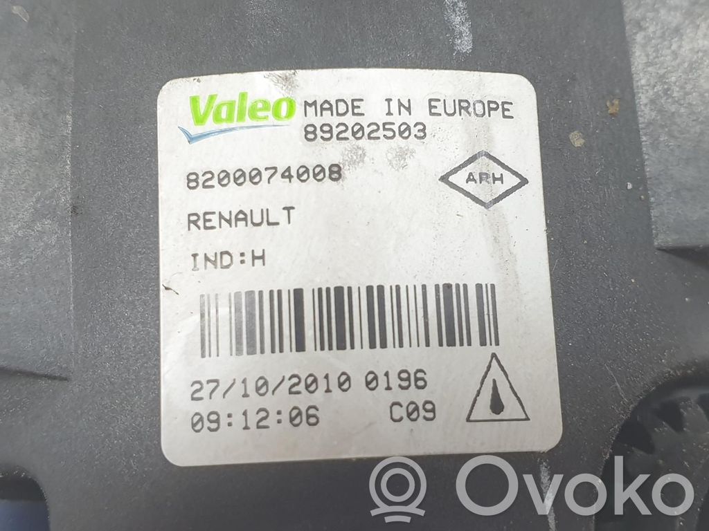 Renault Latitude (L70) Fendinebbia anteriore