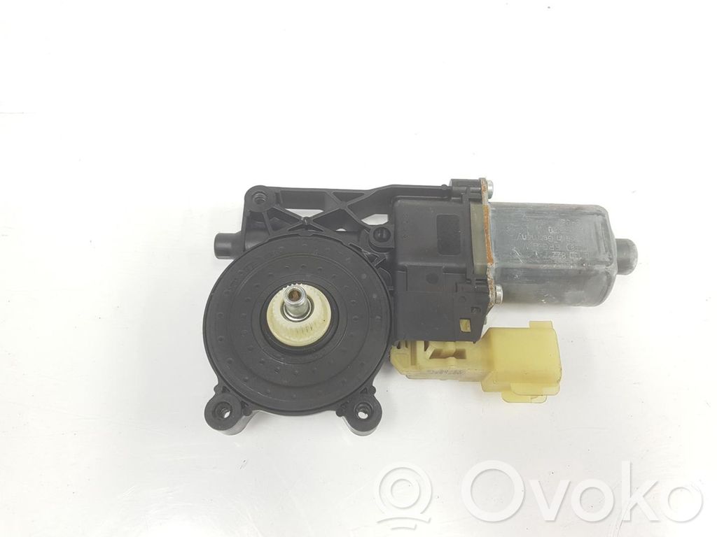 Ford Kuga II Silnik regulatora szyby drzwi przednich 