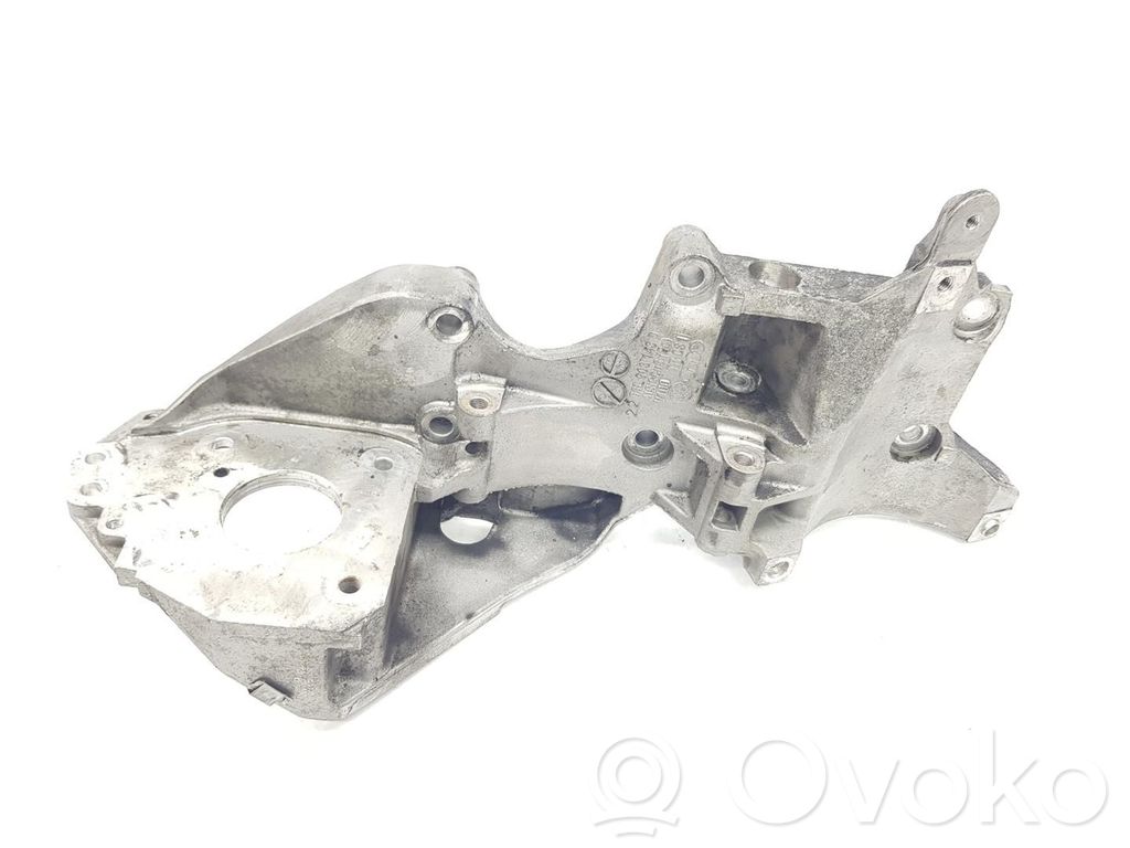 Volkswagen Scirocco Supporto del generatore/alternatore