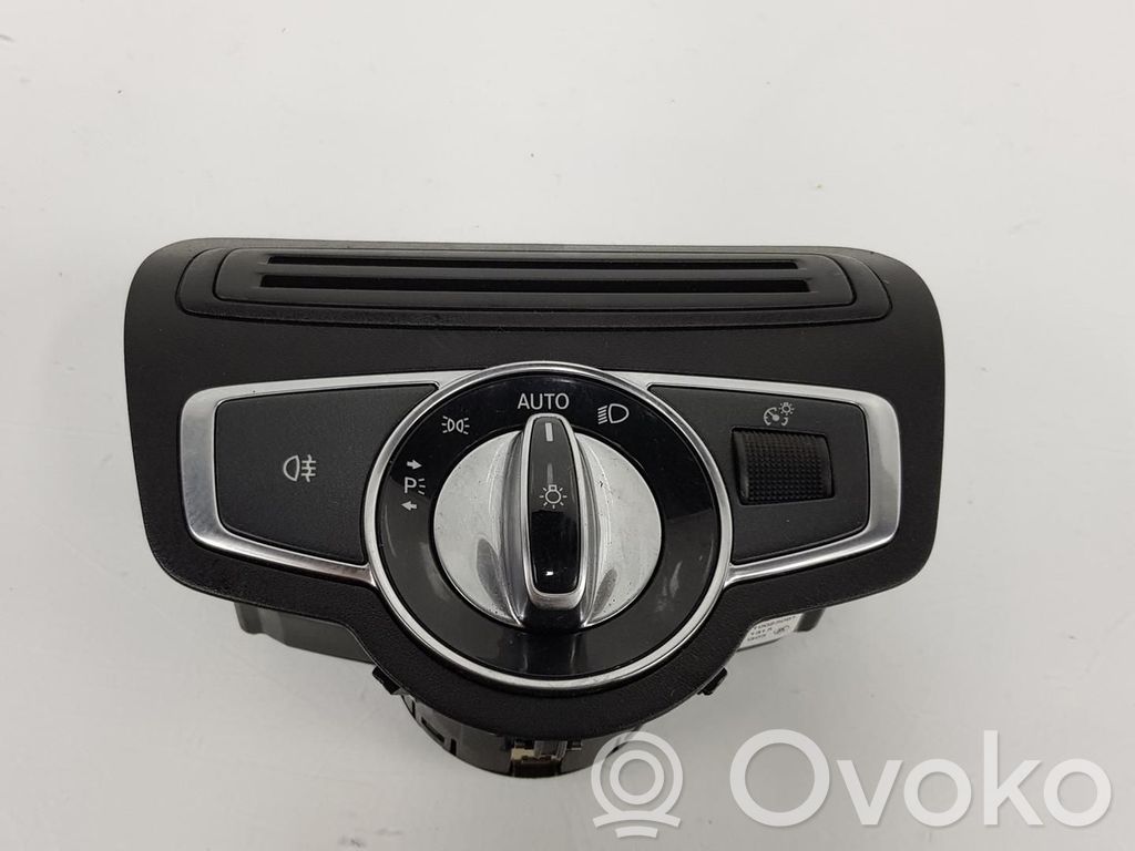 Mercedes-Benz C W205 Interruttore luci
