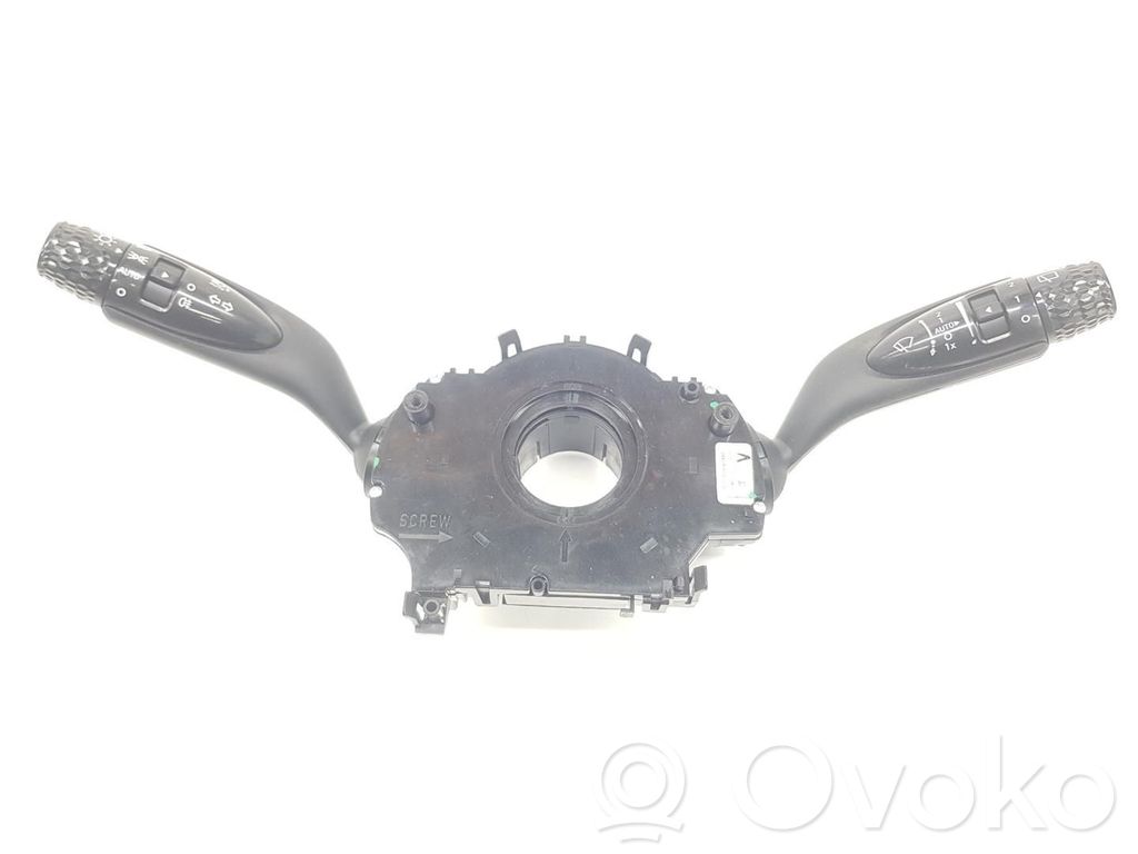 Hyundai Tucson TL Interruptores/botones de la columna de dirección 