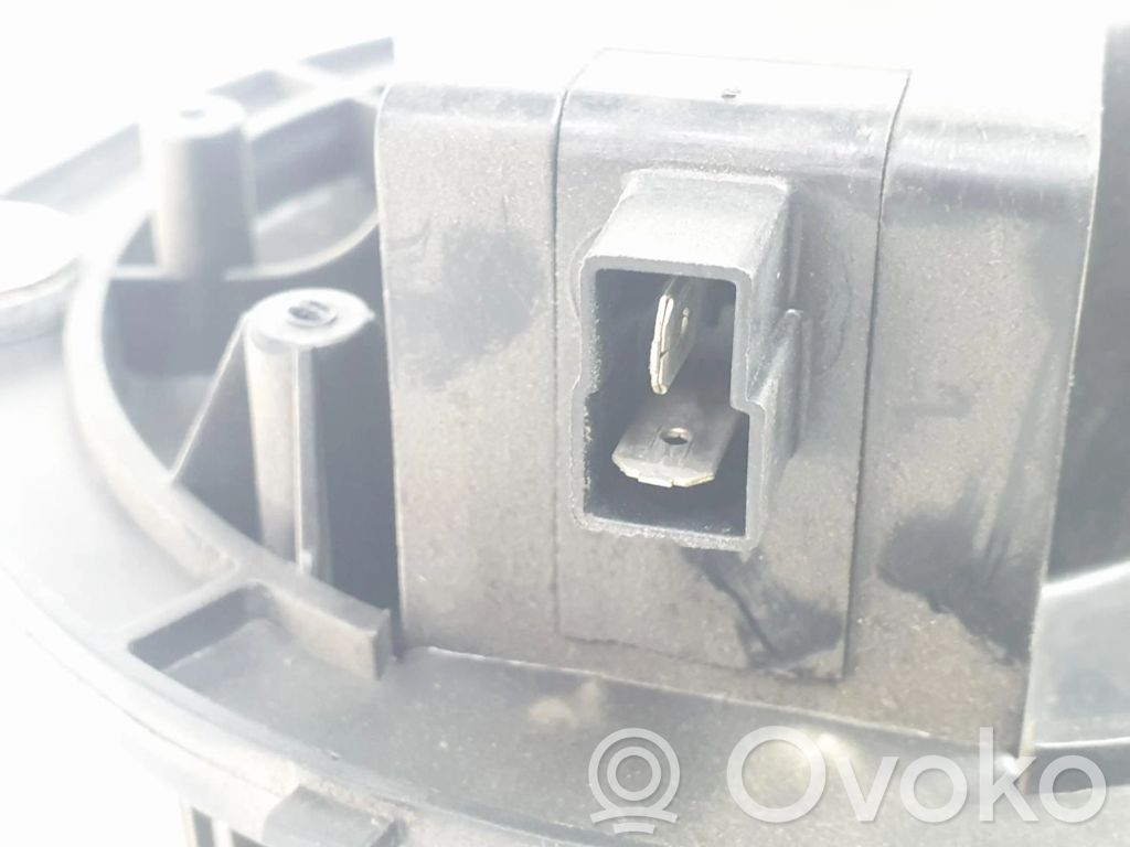 Iveco Daily 3rd gen Lämmittimen puhallin 