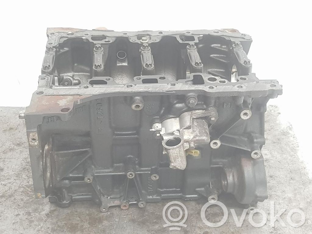 Renault Trafic II (X83) Bloque de motor 