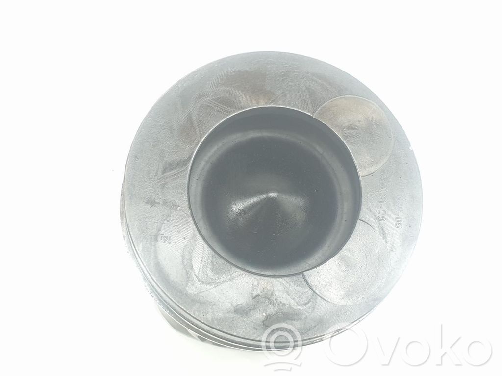 Piston   7805329,7805329,1111AA