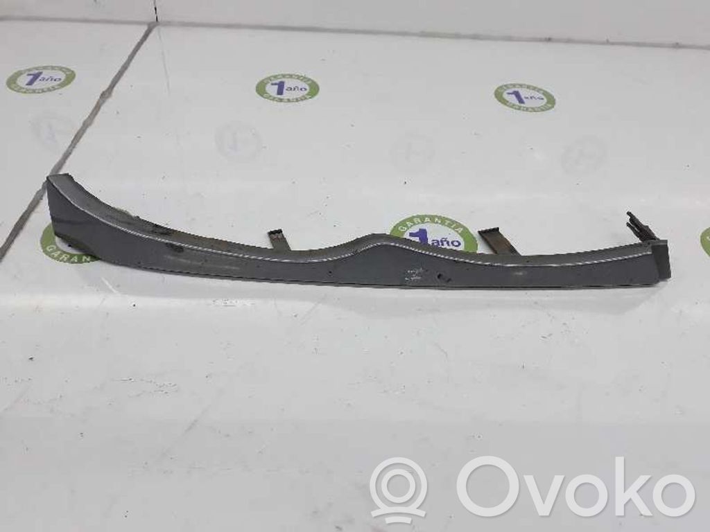 BMW 3 E46 Under headlight/headlamp trim 
