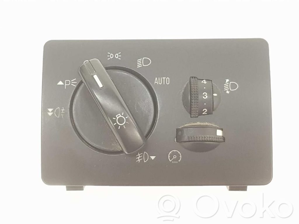 Lichtschalter   1323821,4M5T13A024CA