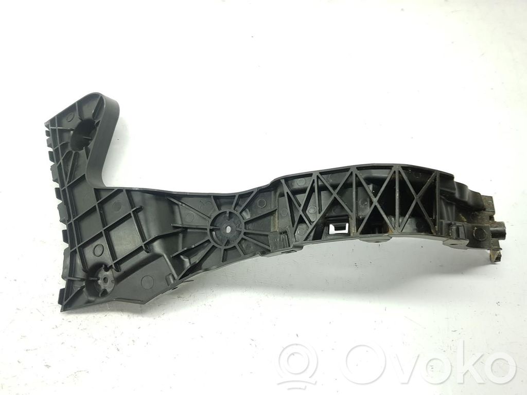 Audi Q3 F3 Staffa di rinforzo montaggio del paraurti posteriore 