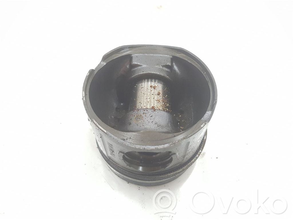 BMW 3 E46 Piston 