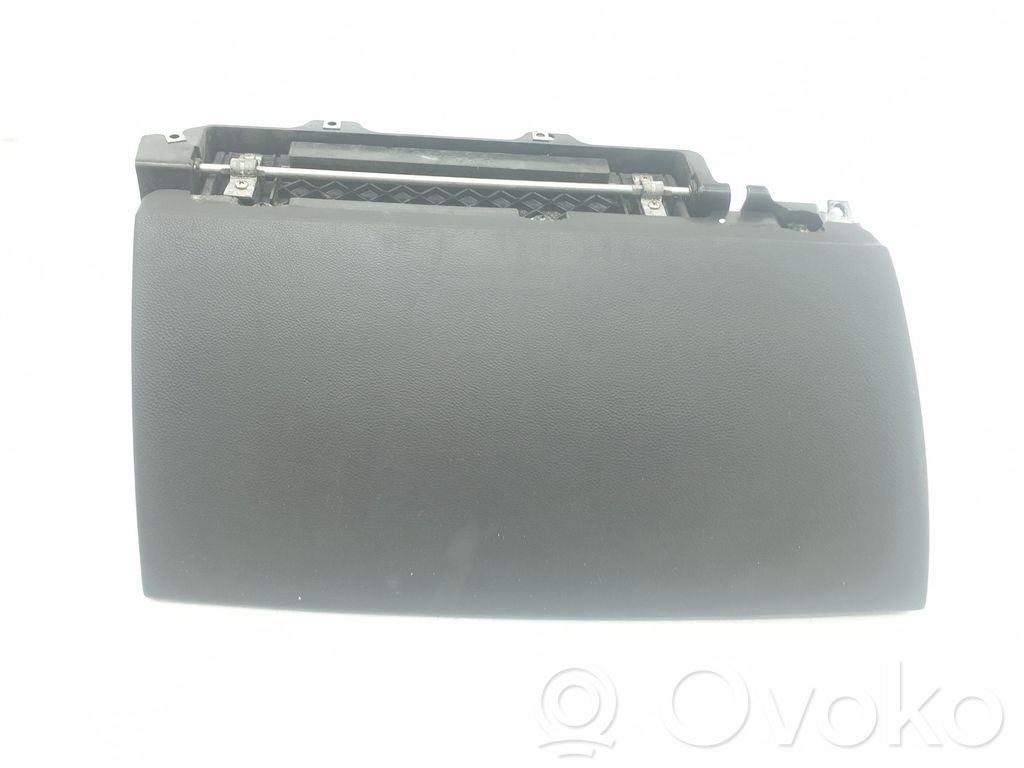 BMW 7 E65 E66 Glove box 