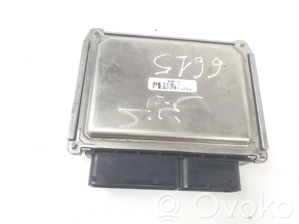 Volkswagen Polo VI Sterownik / Moduł ECU 