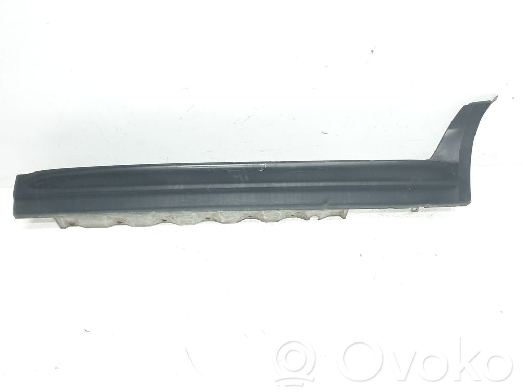 BMW X3 E83 Sill 