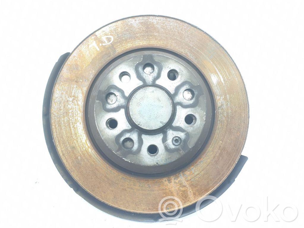Skoda Superb B8 (3V) Fuso a snodo con mozzo ruota posteriore 