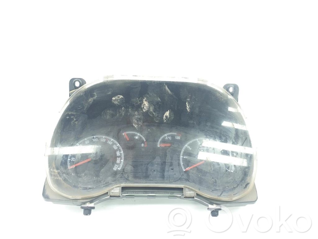 Opel Combo D Speedometer (instrument cluster) 