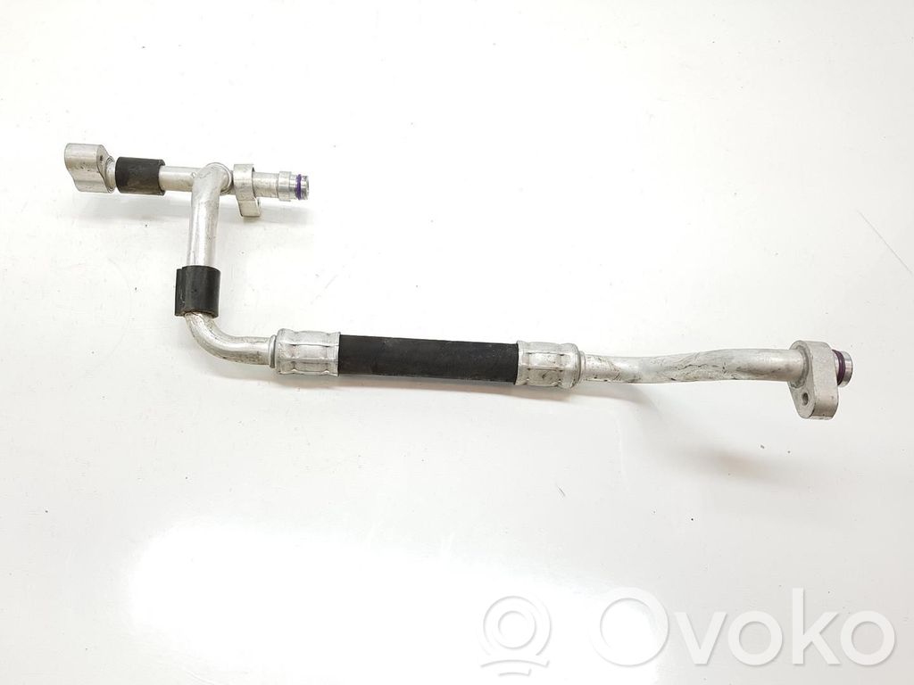 Ilmastointilaitteen putki (A/C)   7LE816885,7LE816885