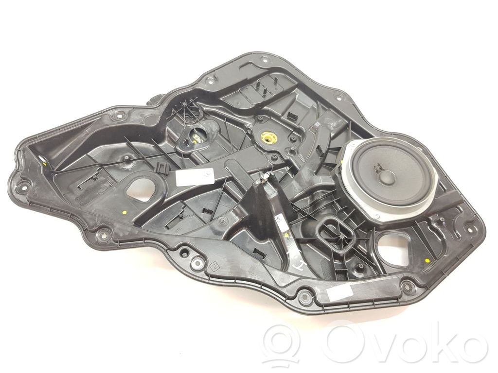 Alfa Romeo Stelvio Alzacristalli manuale della portiera posteriore