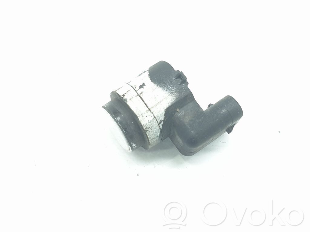 BMW 5 F10 F11 Soporte del sensor de aparcamiento delantero (PDC) 