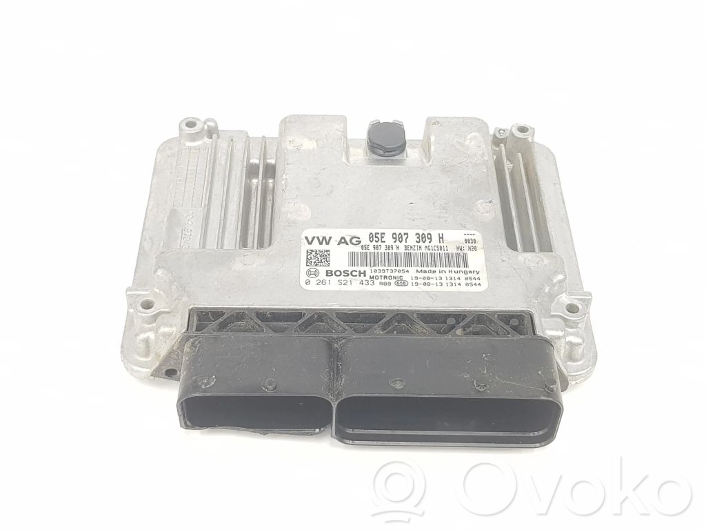 Skoda Karoq Engine control unit/module 