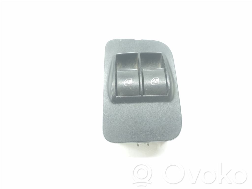 Electric window control switch   6490G8,6490G8