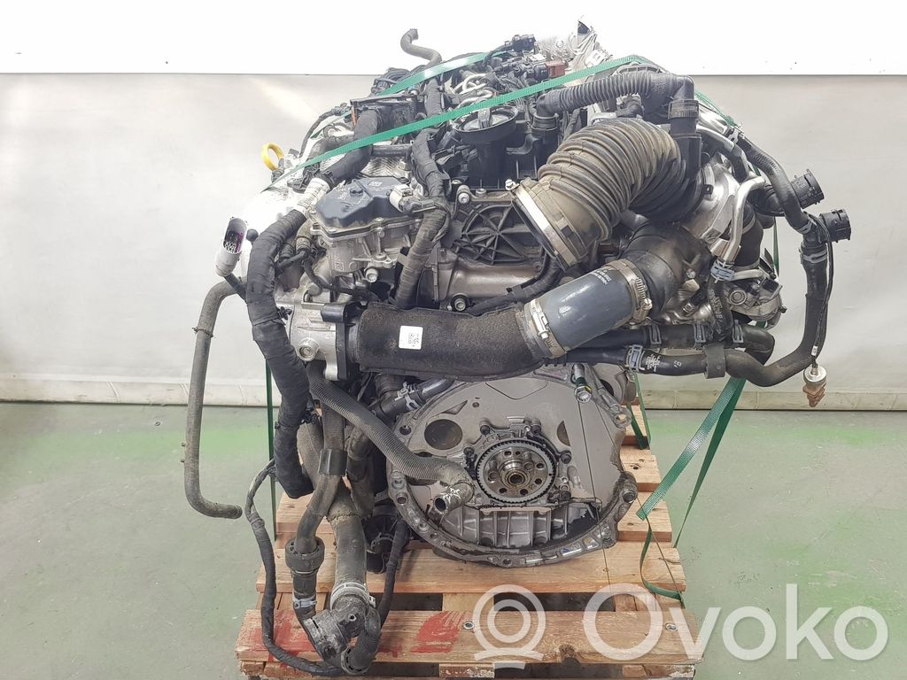 Skoda Superb B8 (3V) Engine 