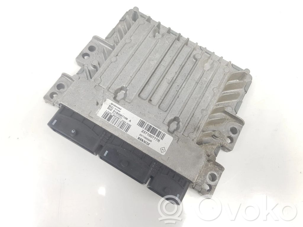 Unidad de control/módulo del motor   237100777R,237100777R