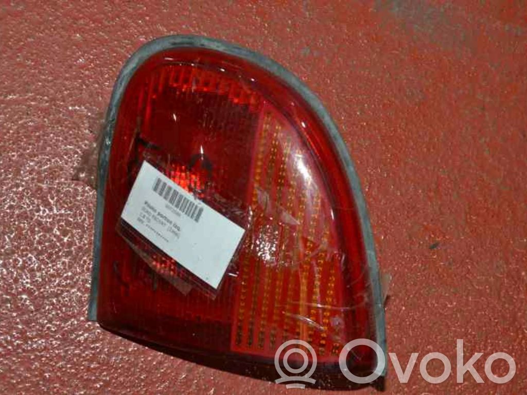 Ford Escort Lampă spate în capacul portbagajului 