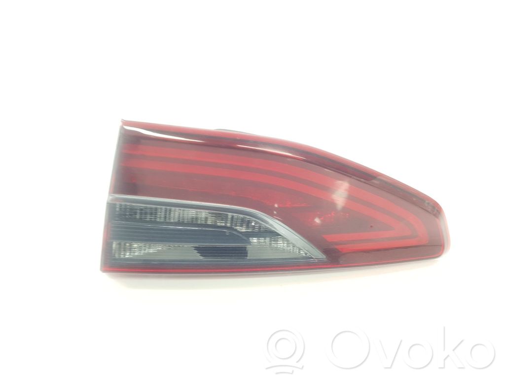 KIA Ceed Tailgate rear/tail lights 