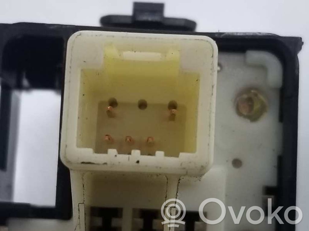 Lexus CT 200H Electric window control switch 