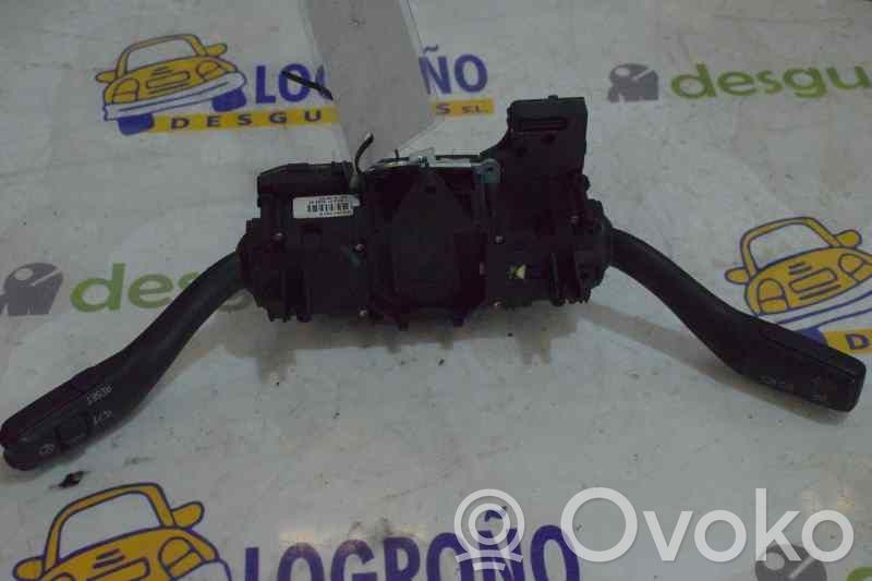 Audi A4 S4 B5 8D Boutons / interrupteurs volant 