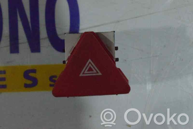 Volkswagen Touran I Comutator lumini pericol 
