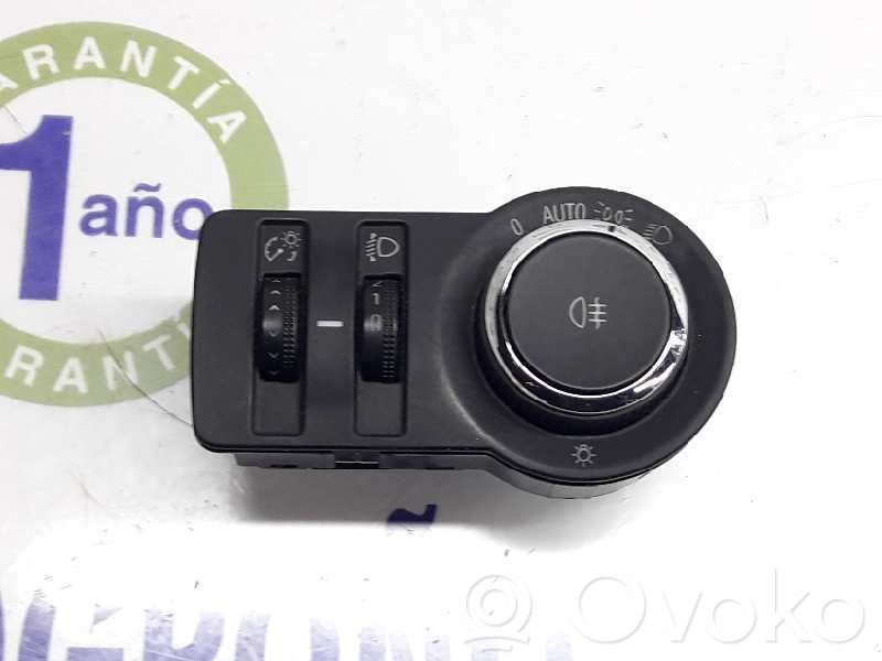 Opel Insignia A Interruptor de luz 