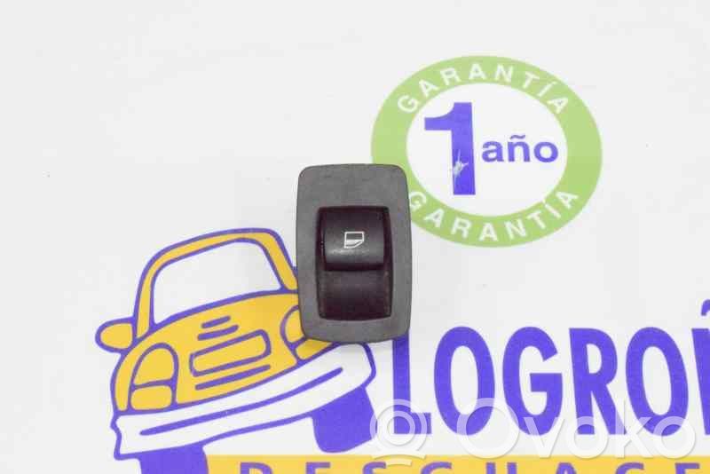 Interruptor del elevalunas eléctrico   61316945874,6945874